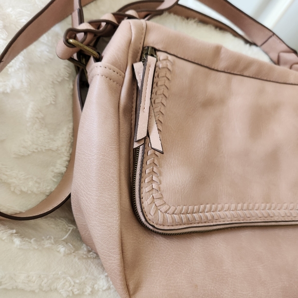 EUC Light Pink Unmarked Crossbody with Zippered Flip Down Front Flap - Picture 3 of 12